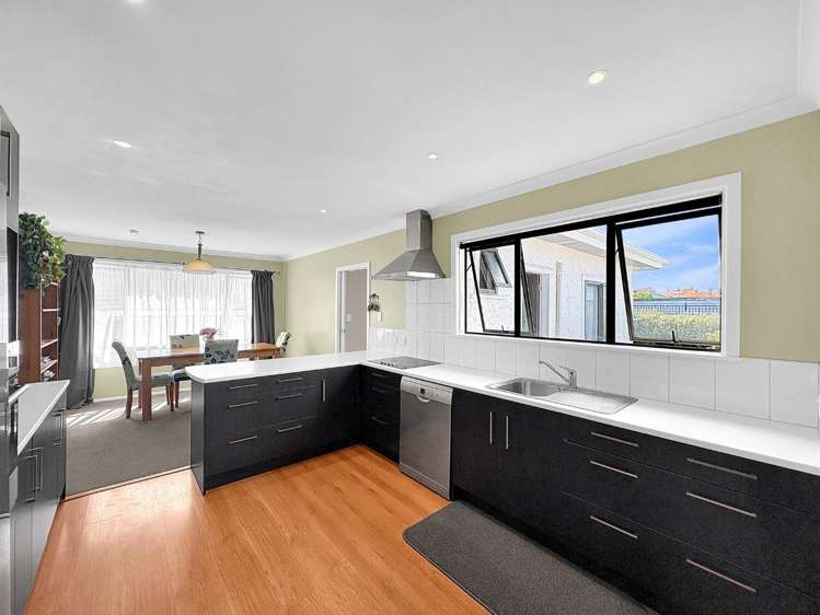 16 Muir Street 1208_9