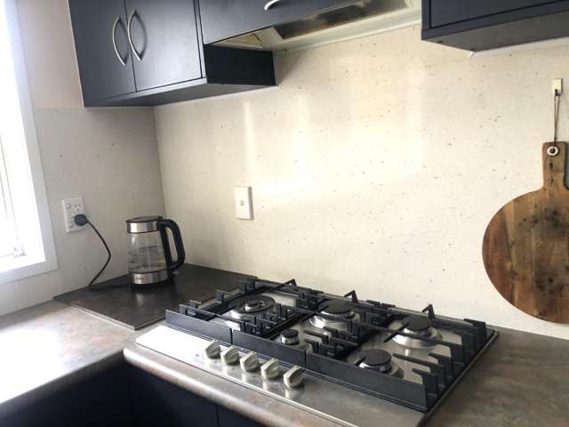 19 Cairns Crescent 2612_4