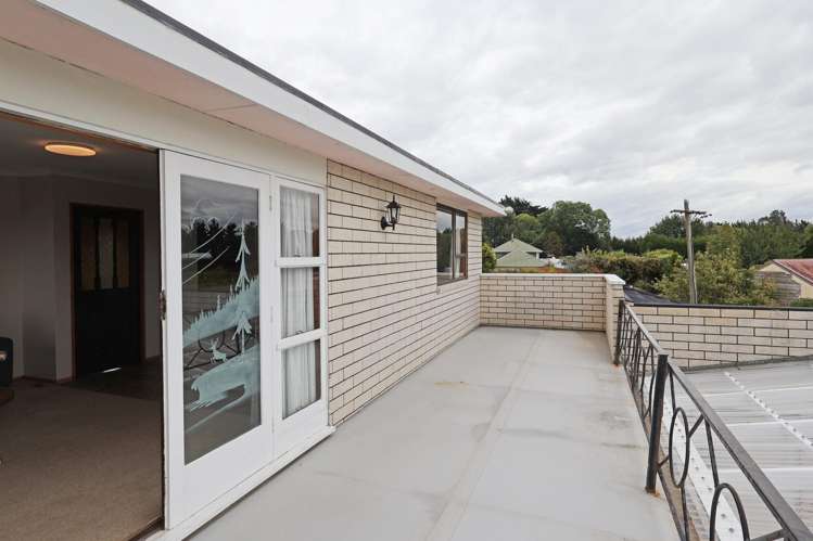 220 Bay Road West Plains_29