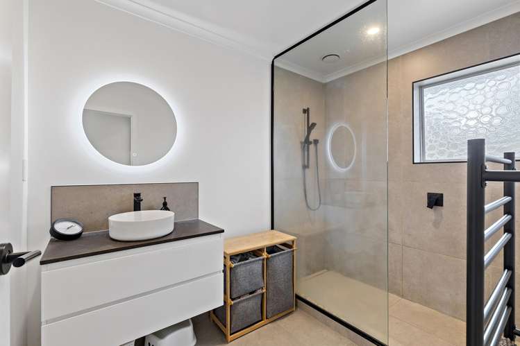 11A Knightsbridge Place_2