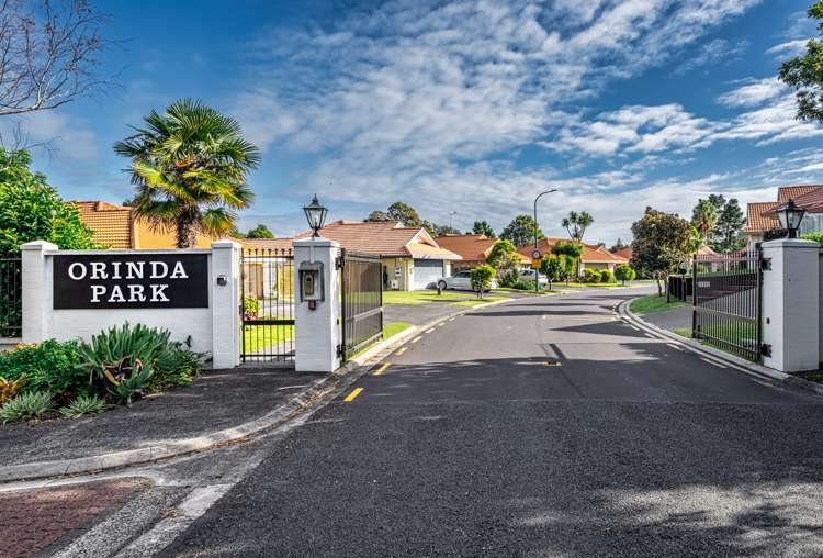 41 Gillett Place Botany Downs_23