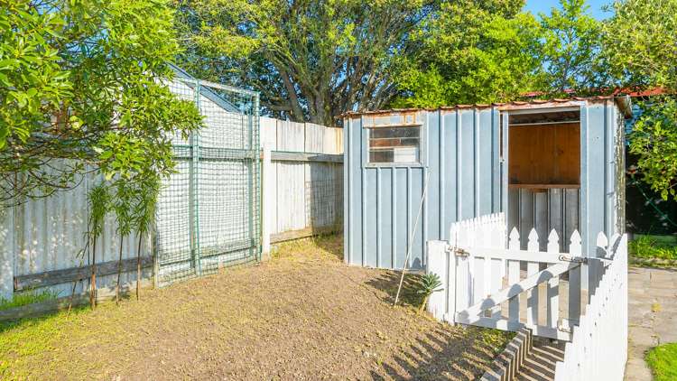 38 Norfolk Crescent Otaki Beach_13