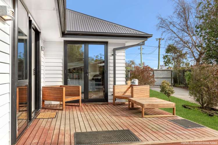 64 McGregors Road_3
