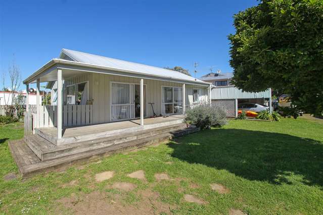 20 Torkar Road Clarks Beach_1