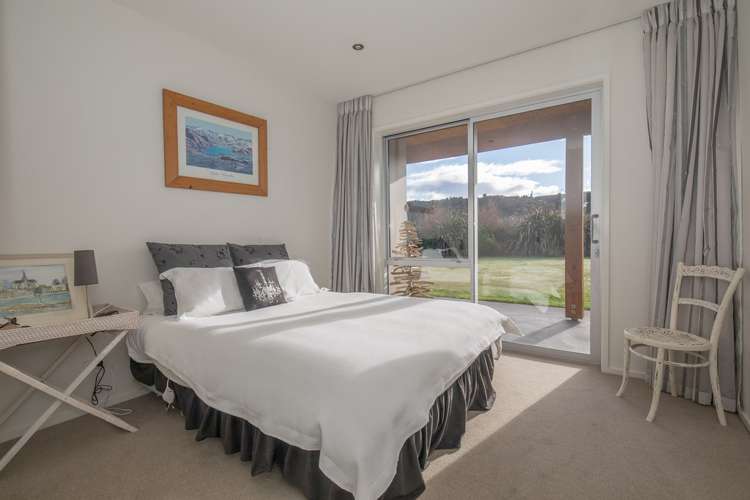 17 Hikuwai Drive Albert Town_11