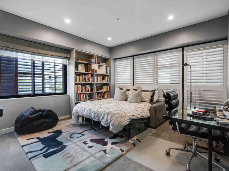 301/121 Customs Street West 10015_10