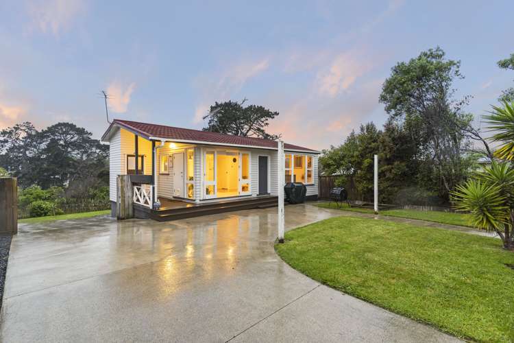 59 Taurus Crescent Beach Haven_16