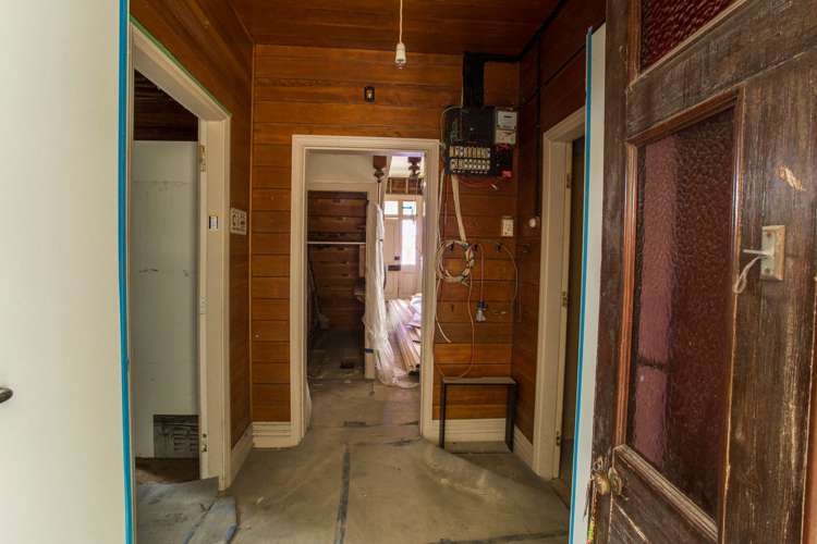 27 Sumner Road Lyttelton_14