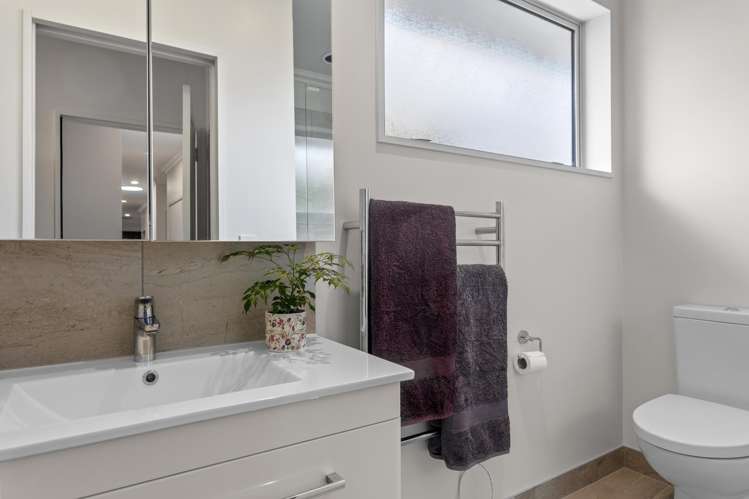 7 Serama Place Burwood_13