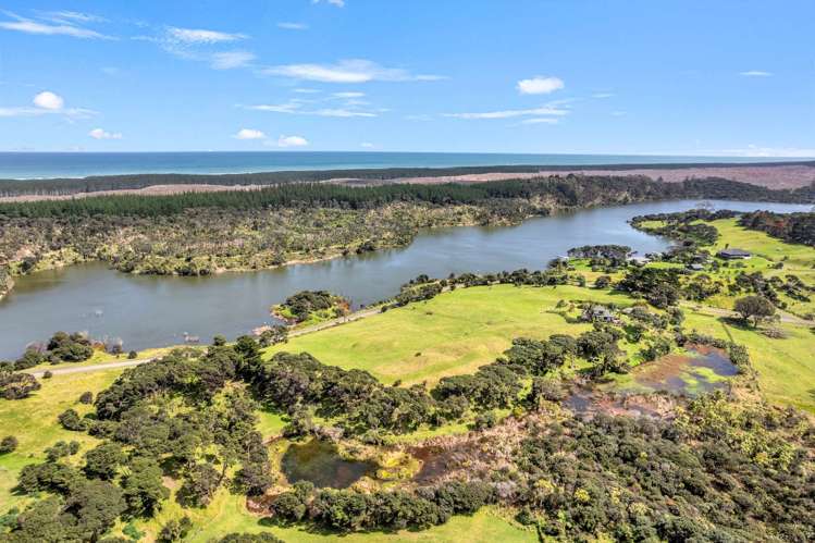 487 Wilson Road South Head Helensville_34