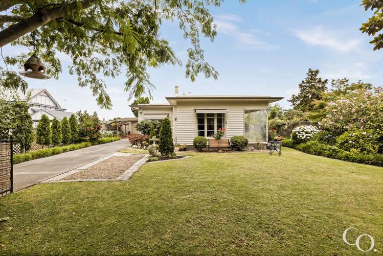 904 Frederick Street West Mahora_27