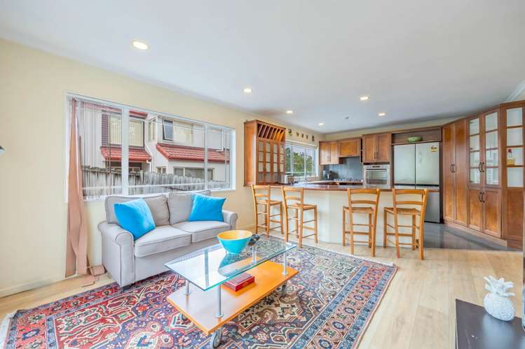 2/32 Spencer Road Pinehill_4