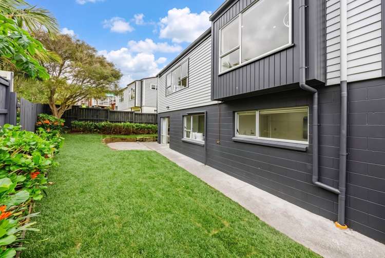1/8 Matiere Road Onehunga_23