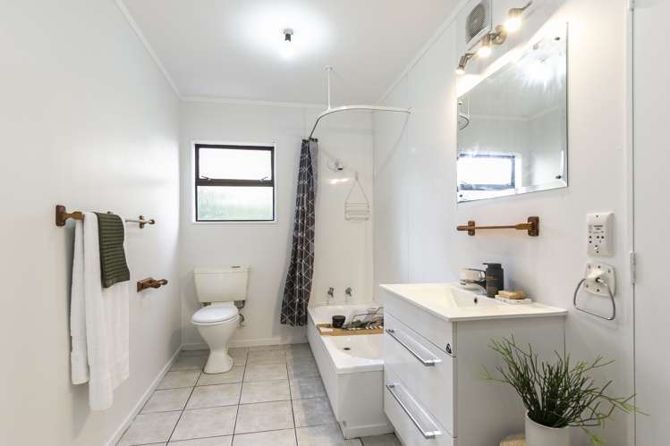 7/46 Wingfield Place Churton Park_12