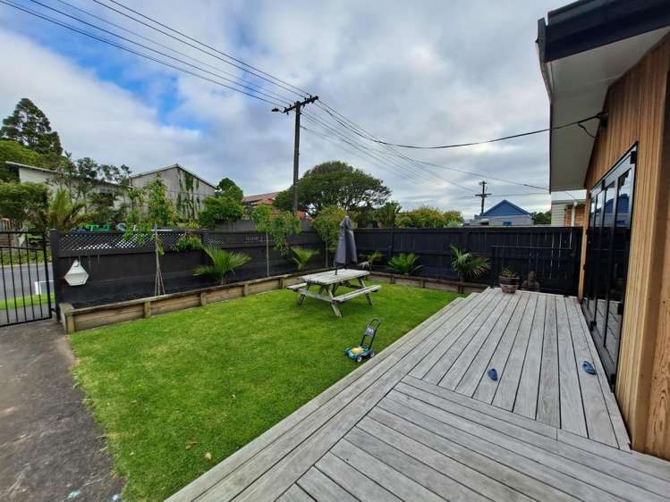 50 Pendarves Street New Plymouth Central_21