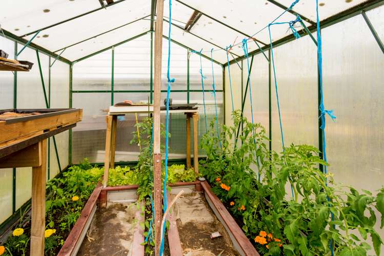 32 Kathleen Crescent Hornby_12