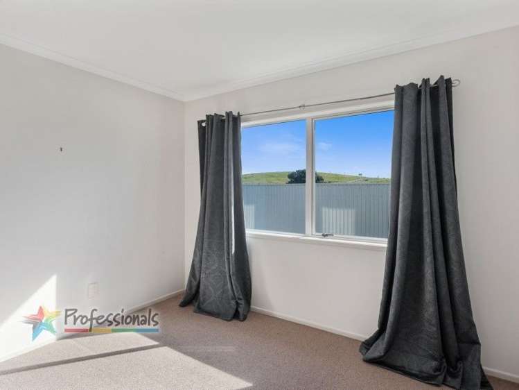 5 Esplanade Rise Coastlands_13