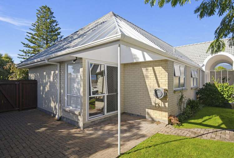 1 Maple Lane Waikanae_12