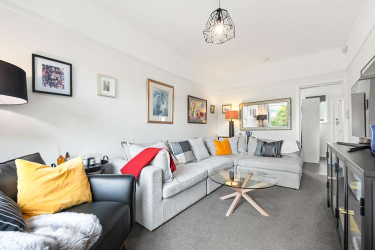 1/78 Naenae Road Naenae_2