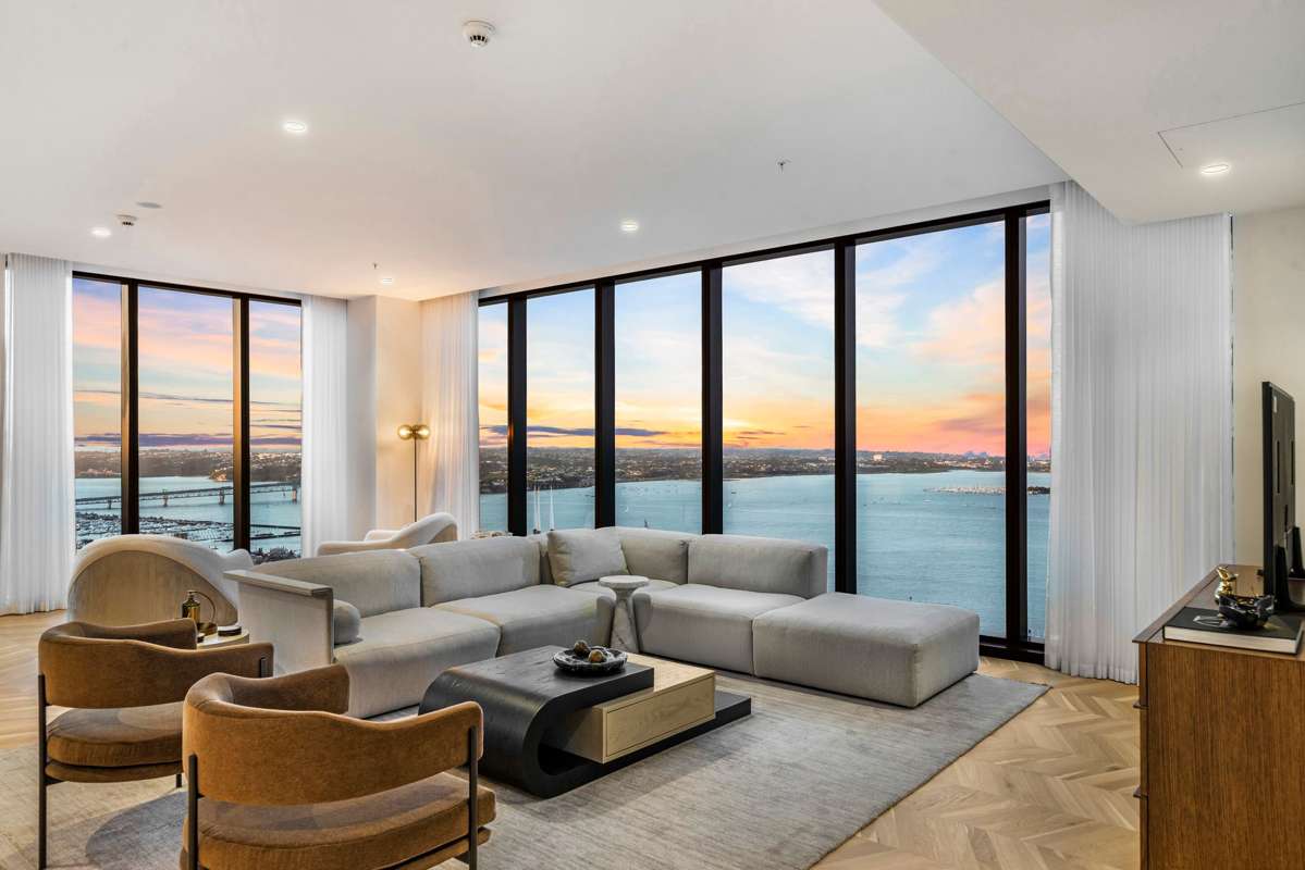 3701/51 Albert Street_0