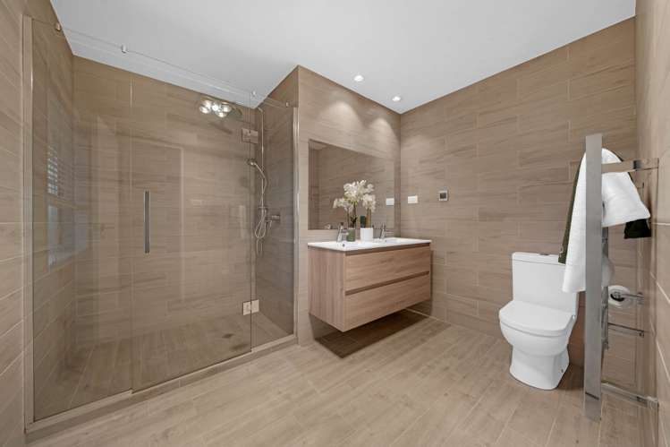 17 Masons Road Oteha_22