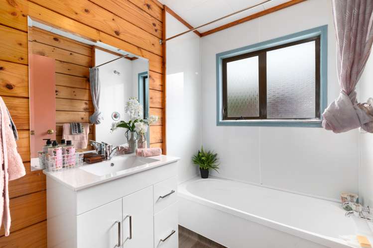 47 Albatross Close Whitby_13