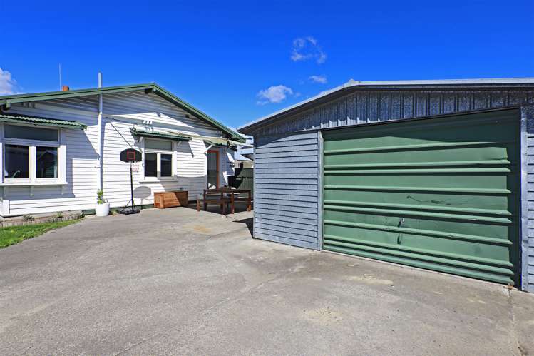 700 Queen Street West Saint Leonards_16