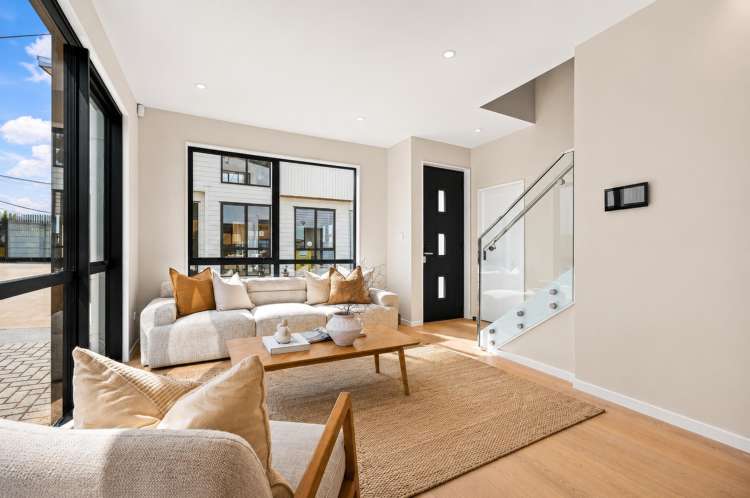17D Rock Isle Road Torbay_37