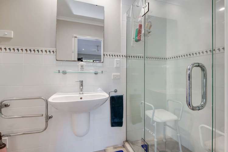 33 Surf Road Stanmore Bay_10