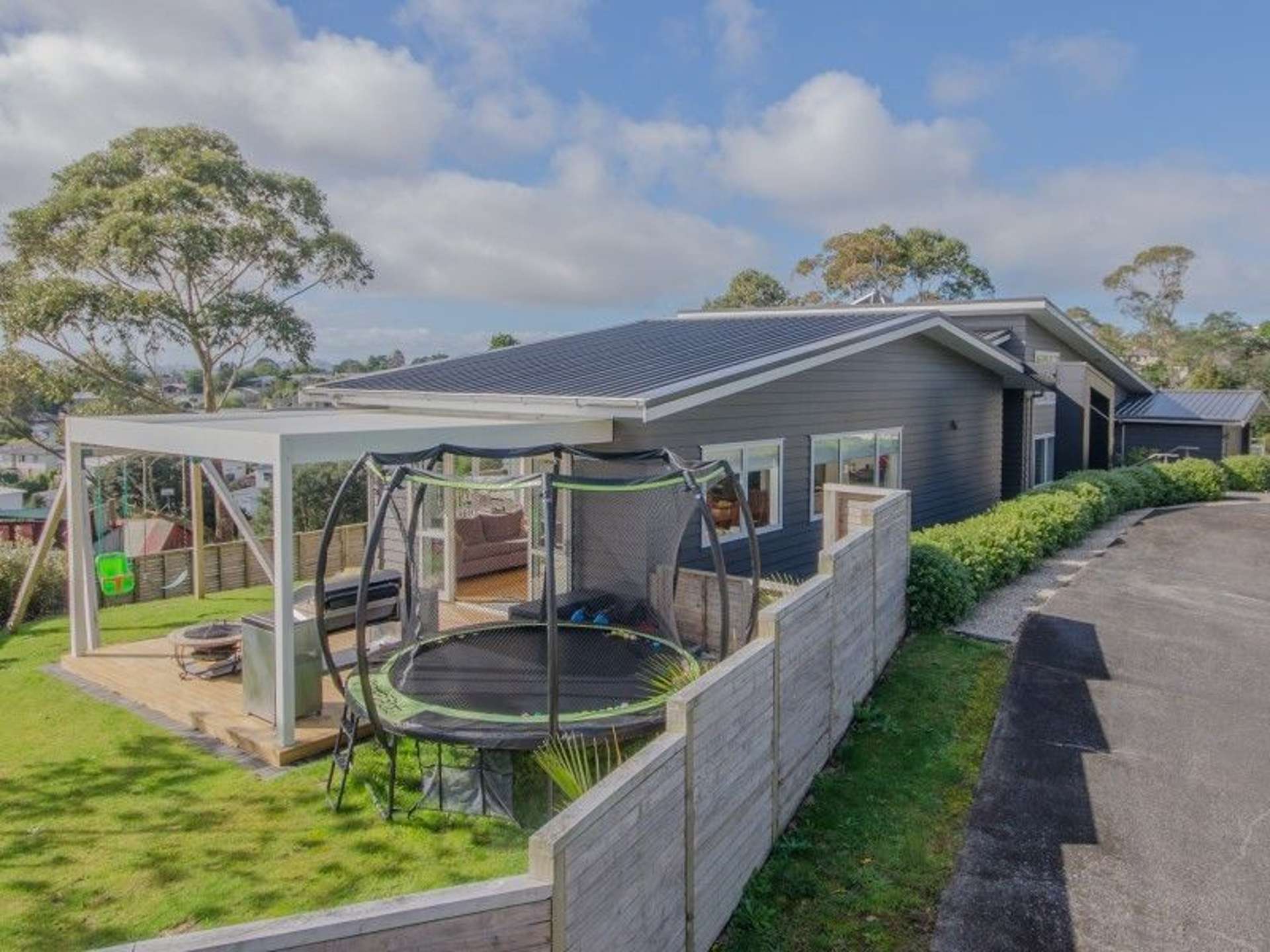 1/149j Glengarry Road Glen Eden_0