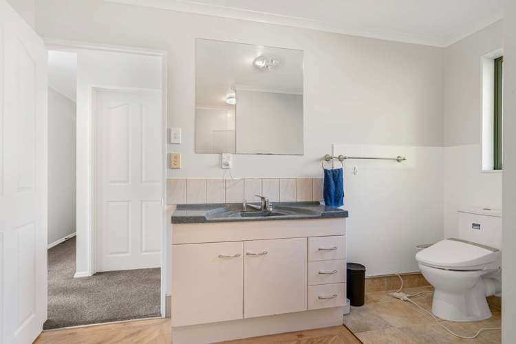 86 Totara View Road Wakefield_21