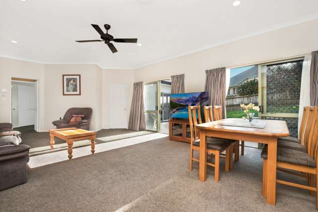 19 Stewart Gibson Place Manurewa_3