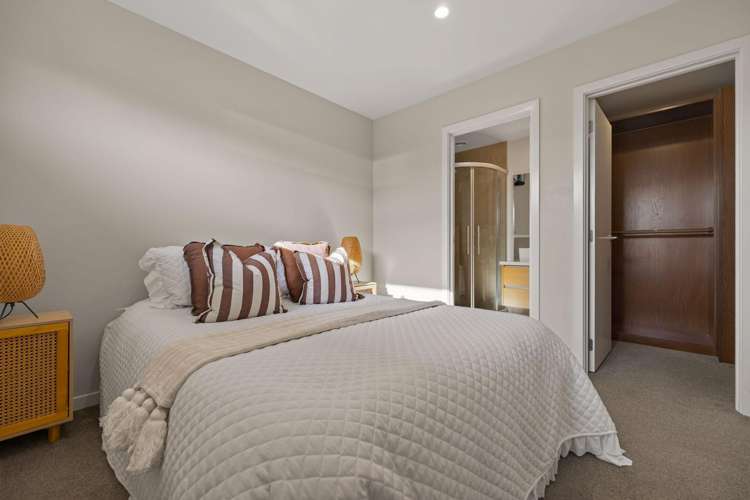 34/34A Cheltenham Road Lower Shotover_24