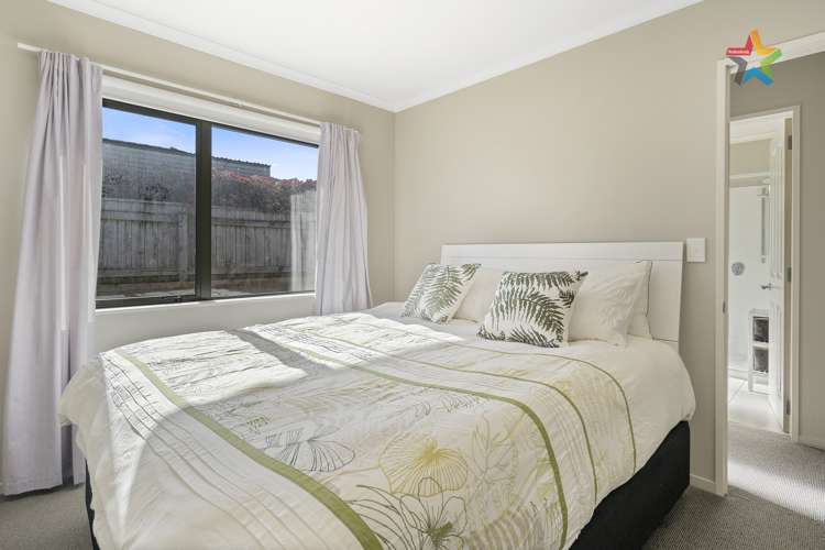 8 Percy Kinsman Crescent Riverstone Terraces_10