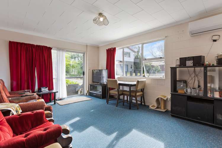 7 Fairview Place Westown_19