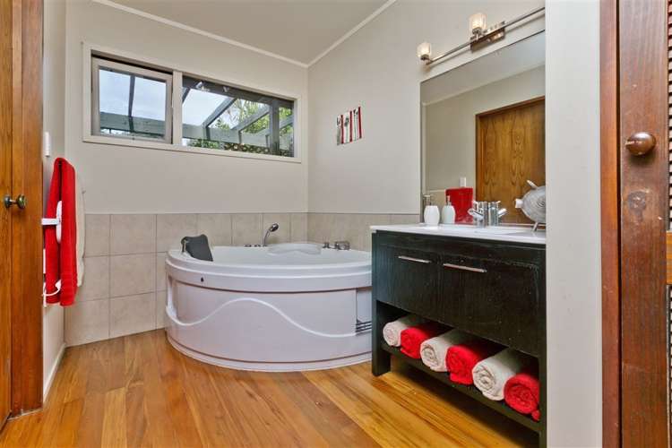 40 Hythe Terrace Mairangi Bay_13