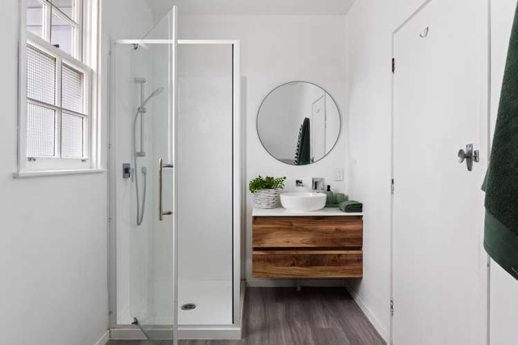 67 Iranui Road Inner Kaiti_9