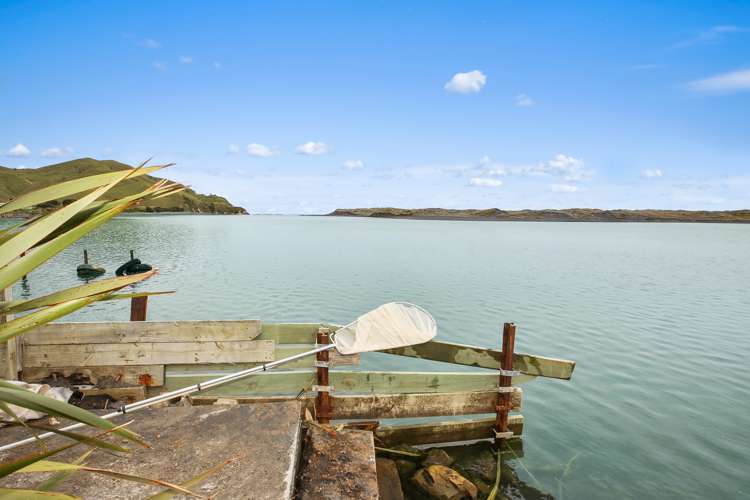 4 Rauparaha Street Marokopa_8