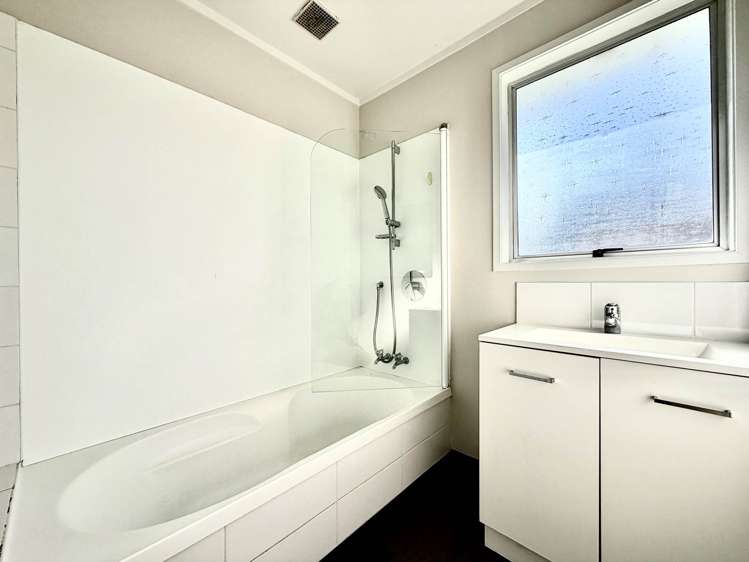 33 Archmillen Avenue Pakuranga Heights_21