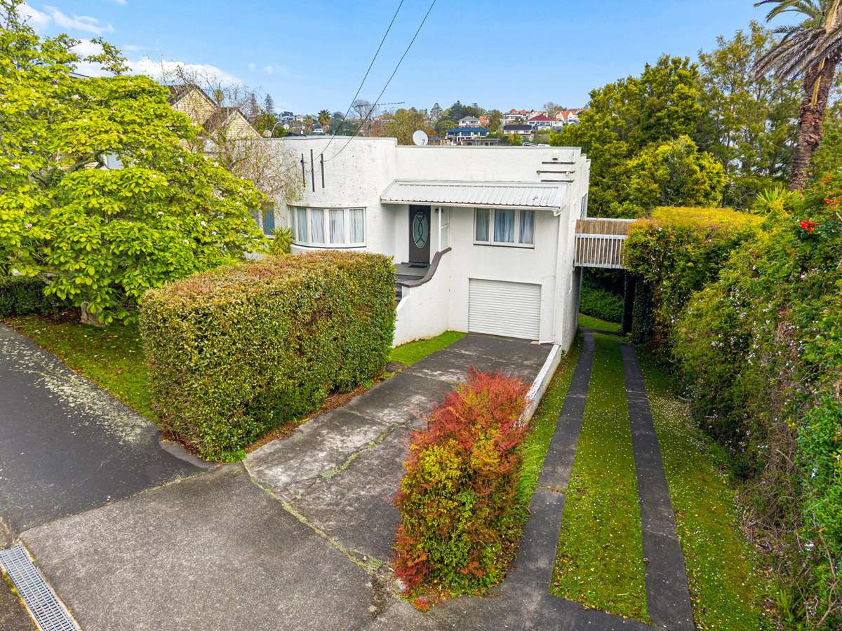 49 and 51 Nihill Crescent_1