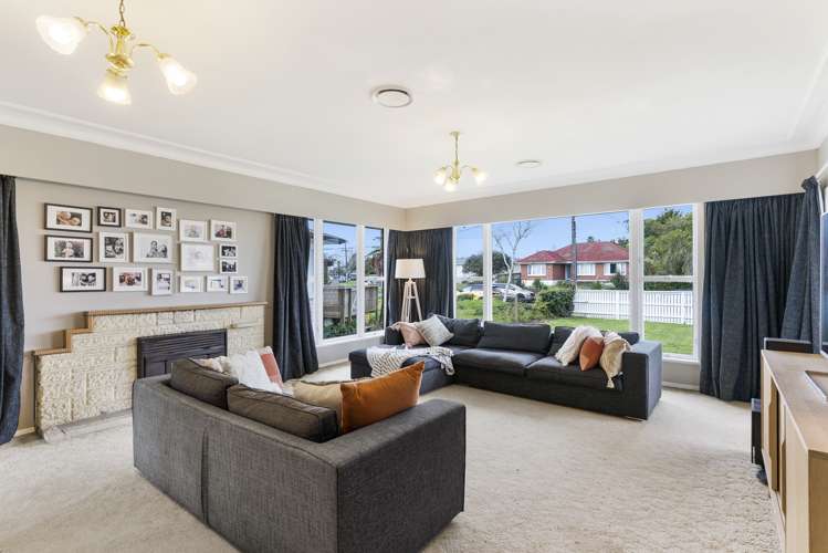 58 Yeovil Road Te Atatu Peninsula_5