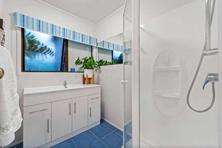 191 Valley Road Waimauku_11