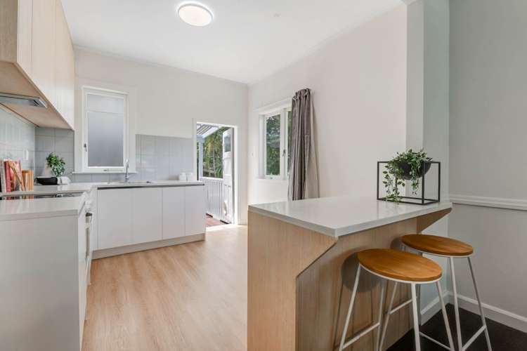 346 Whangaparaoa Road Stanmore Bay_9