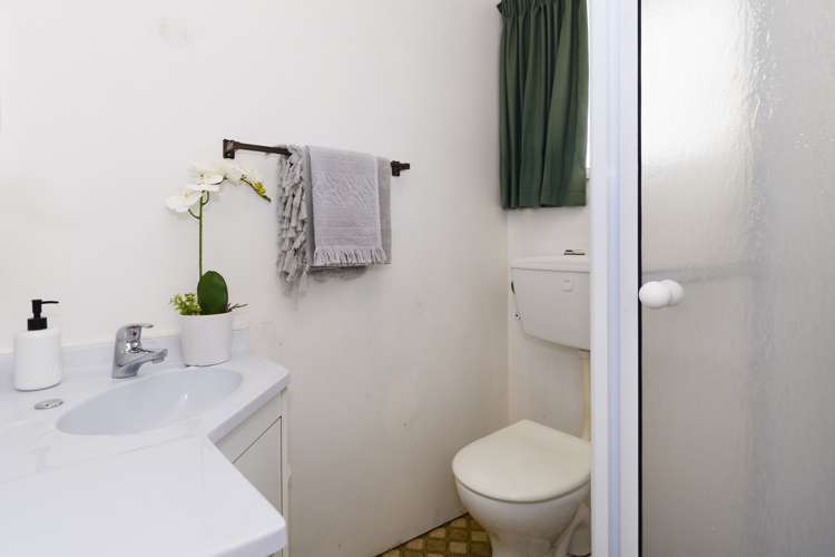 20 Hall Road Matua_17