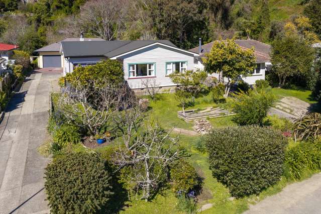 Mortgagee Auction - peaceful, riverside living
