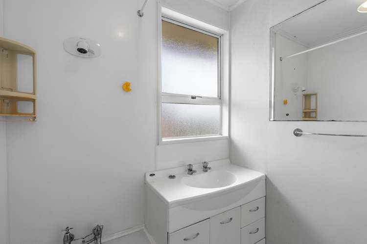 17 Sword Street Gore_15