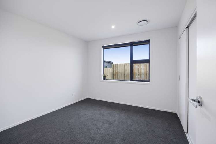 11 Othello (Lot 5) Stratford_12