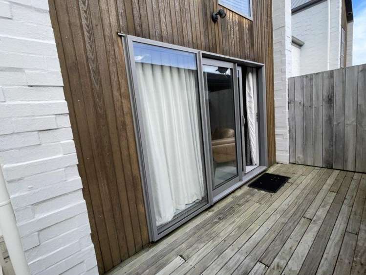 3/24 Lyon Street 1067_12