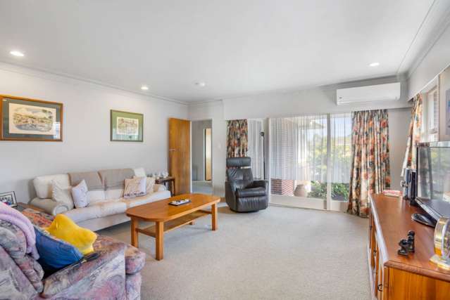 35 Buckingham Crescent Papatoetoe_4