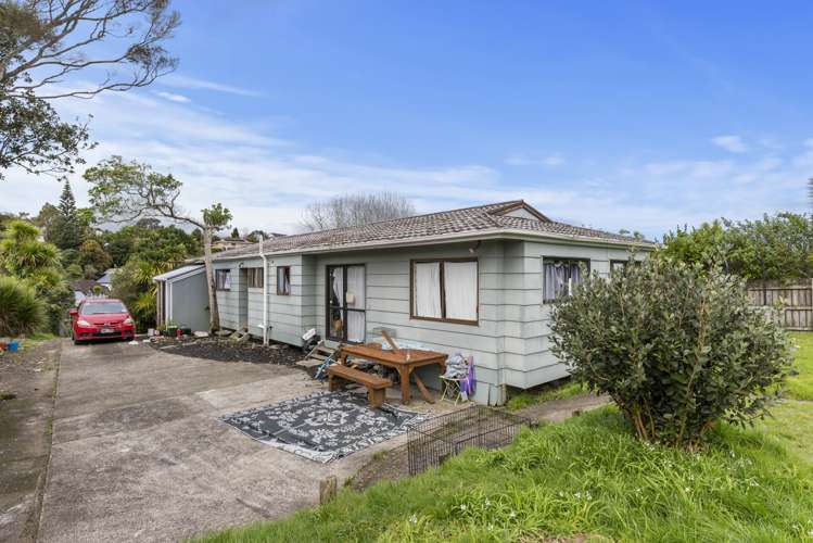 13 Sispara Place Beach Haven_7